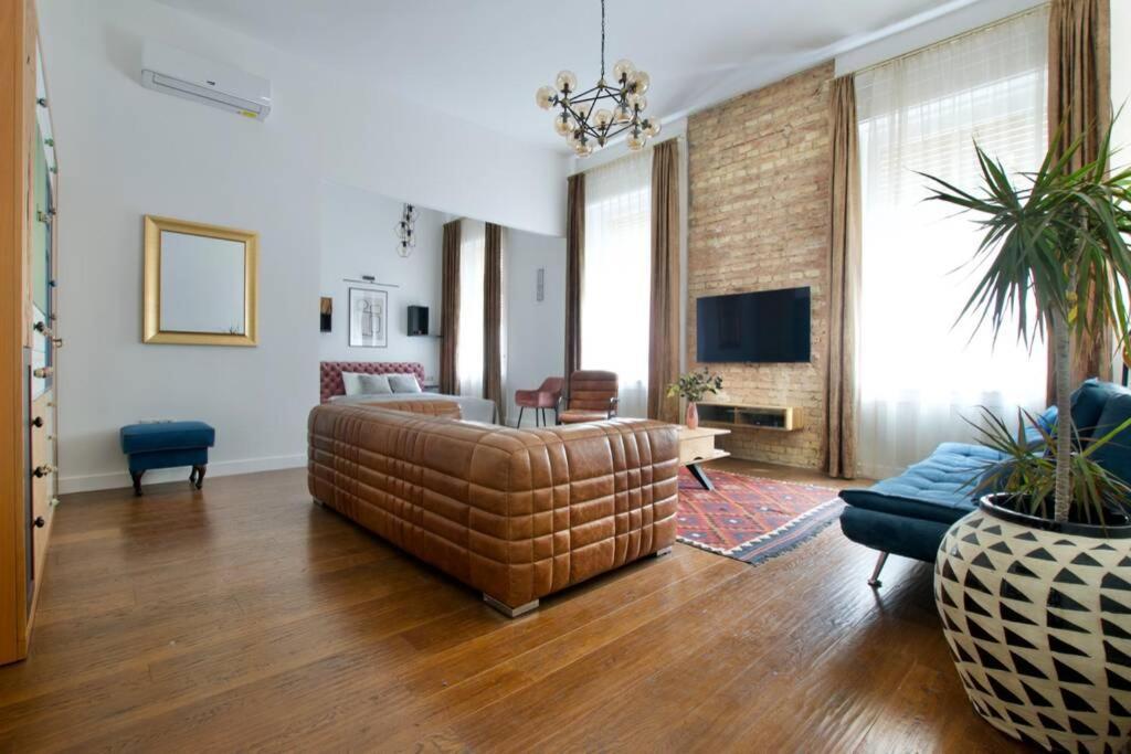 Premium Apartment By Hi5 - Best Ever ブダペスト エクステリア 写真